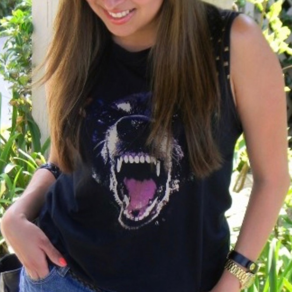 Tank - Picture 2 of 5